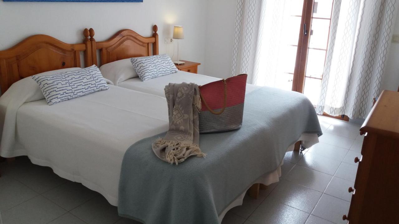 Apartamentos Villa Primera Cala Figuera  Extérieur photo